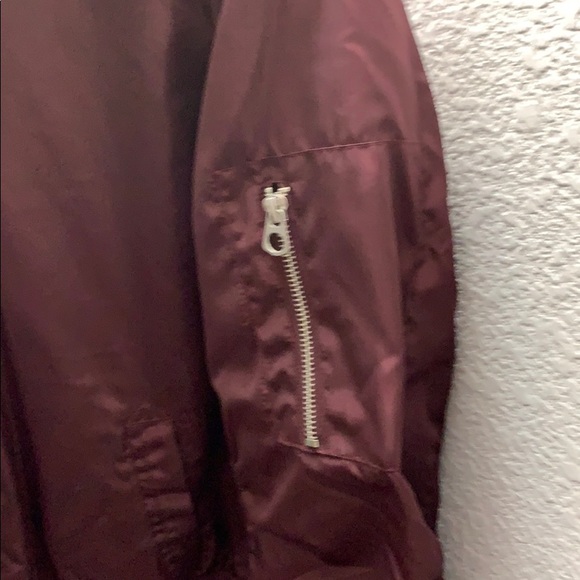 Burgundy bomber jacket with fur hoodie - Picture 3 of 5